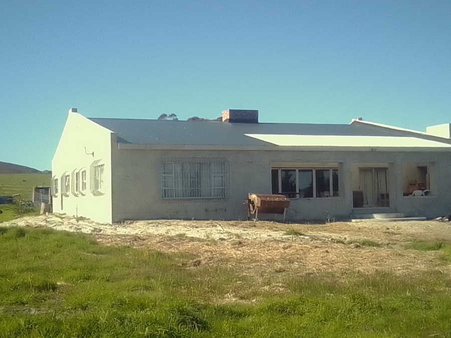 4 Bedroom Property for Sale in Baardskeerdersbos Western Cape